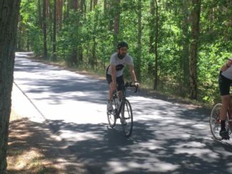 Auf dem schönsten Teilstück der Tour zwischen Neu-Zittau und Hartmannsdorf trifft man viele Gleichgesinnte, Foto: bek